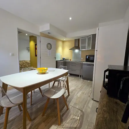 Viscomteaux 度假居 *